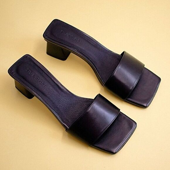 Urban Outfitters SVEGAN Squared Vegan Leather Mule Heel in Black Women's 37 - Picture 1 of 10